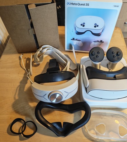 Meta quest headset - 3s,