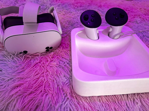 Meta quest headset - meta,