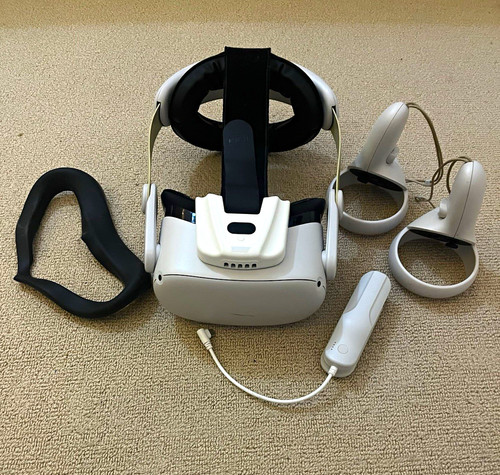Oculus quest headset - oculus, vr