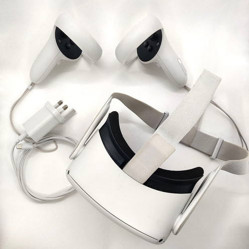 Oculus quest standalone vr - oculus,