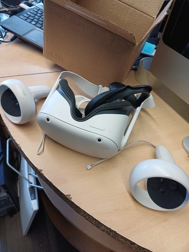 Meta oculus quest - vr, headset