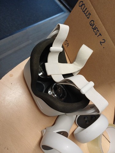 Meta oculus quest - 2, headset