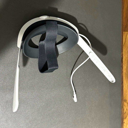 Oculus quest standalone vr - oculus,