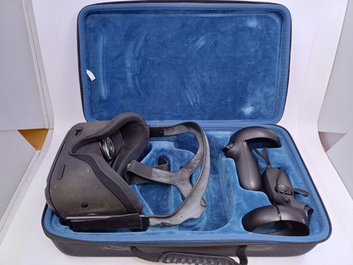 Oculus quest headset - quest, vr