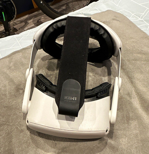 Oculus quest headset - quest, vr