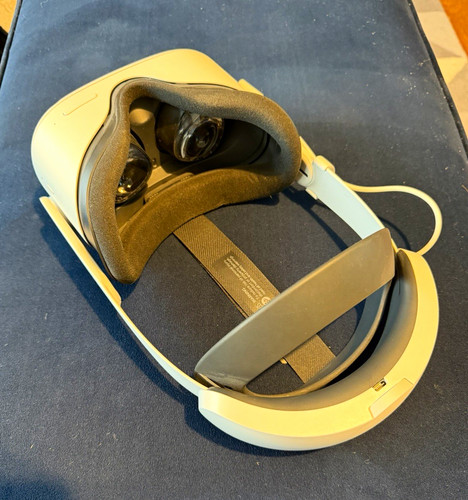 Meta oculus quest - 64gb, vr